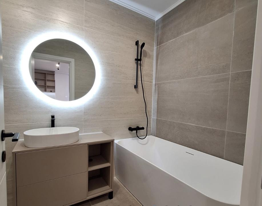 Apartament de 2 camere, 45 mp, Ultramodern,Mobilat/Utilat,Zona Eroilor