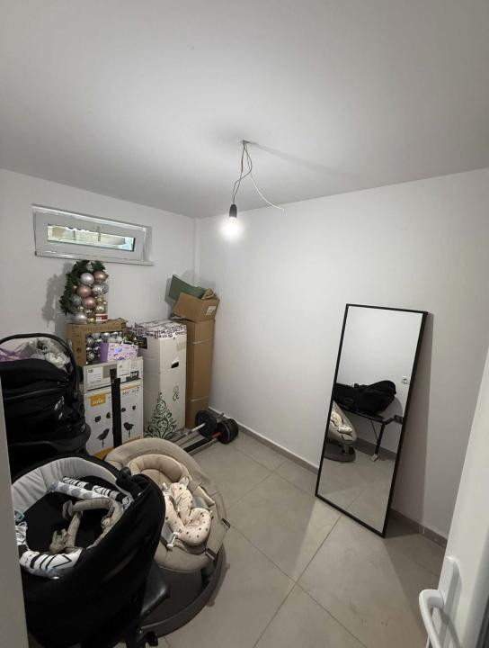 Spatiu/apartament cu 3 camere, parcare,bloc nou ,zona Teilor 