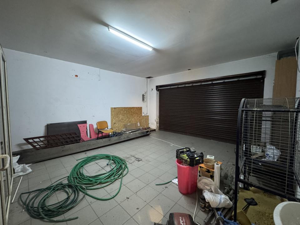 Casă individuală, 400 mp utili, 1300 mp teren, zona Eugen Ionesco