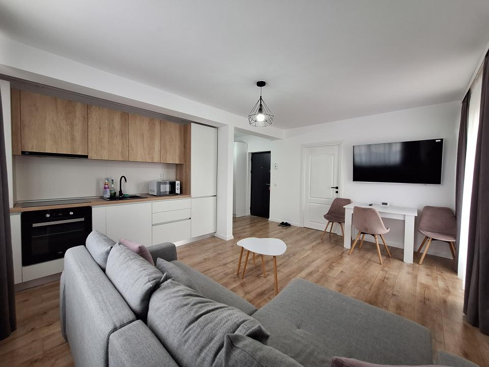 Apartament cu 3 camere, 50 mp, parcare, zona Tineretului