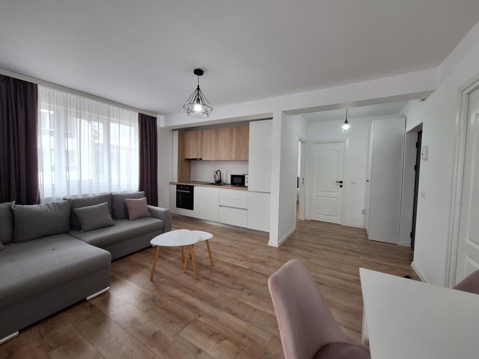 Apartament cu 3 camere, 50 mp, parcare, zona Tineretului