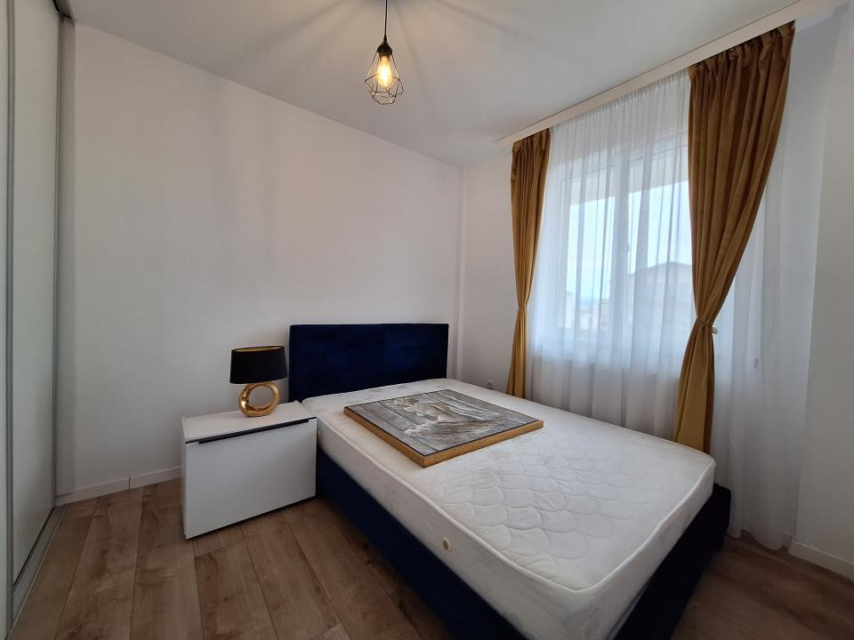 Apartament cu 3 camere, 50 mp, parcare, zona Tineretului