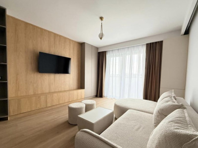 Apartament de 2 camere, 45 mp,Ultramodern,Mobilat/Utilat, Zona Eroilor
