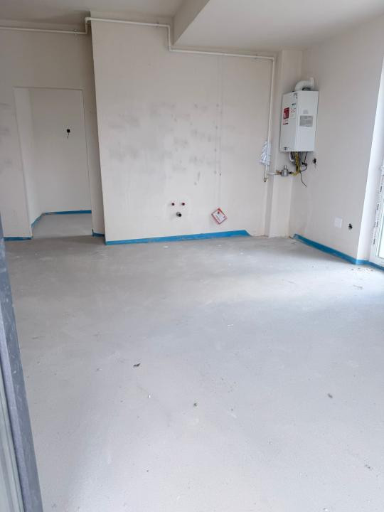 Apartament cu 3 camere,terasa,parcare,zona Eroilor,etaj intermediar