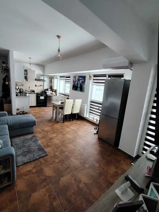 Apartament cu 2 camere, 45 mp, parcare, zona Stadionului