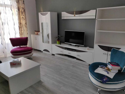 Apartament cu 2 camere, mobilat modern, lângă The Office