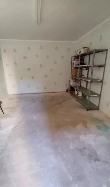 Inchiriez apartament 3 camere si garaj