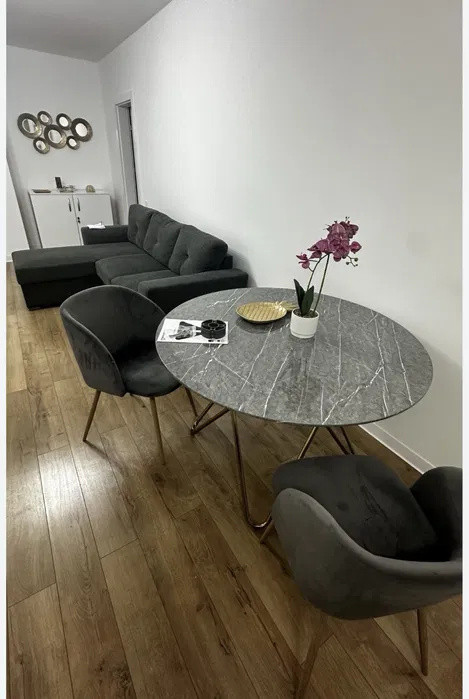 Apartament cu 2 camere, 51 mp, balcon, zona BMW