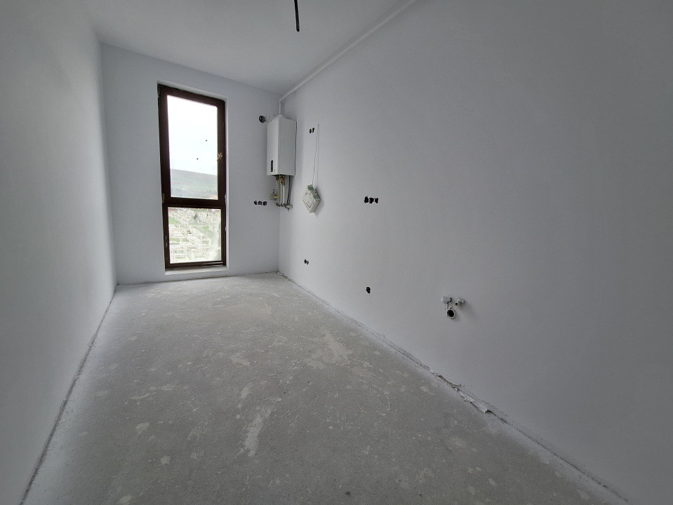 Apartament cu 2 camere, 40 mp, parcare, zona Eroilor