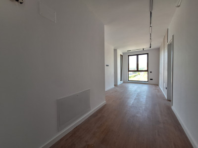 Apartament cu 2 camere, 40 mp, balcon, zona Eroilor