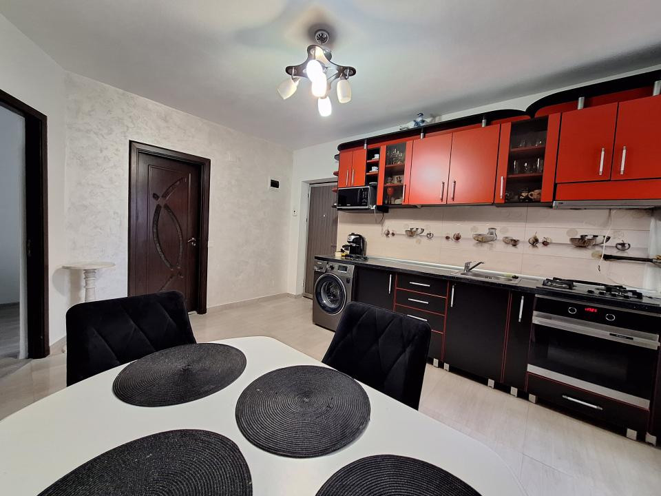 Apartament cu 2 camere, 48 mp, parcare, zona Terra