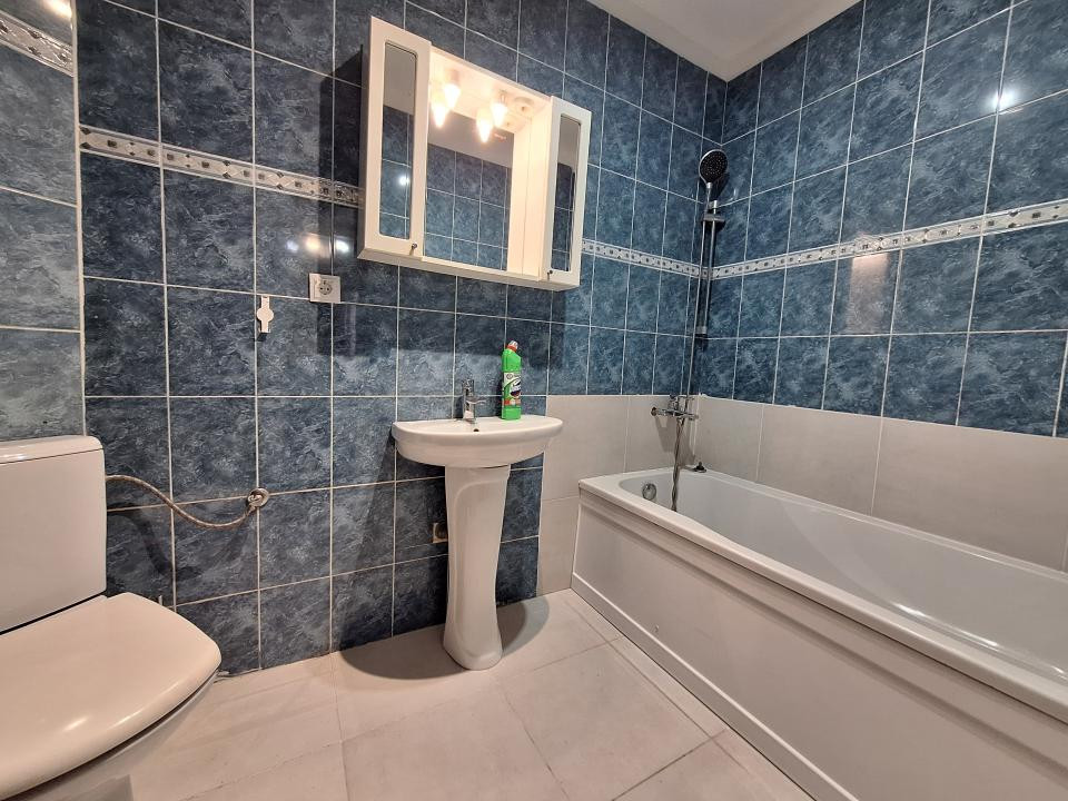 Apartament cu 2 camere, 48 mp, parcare, zona Terra