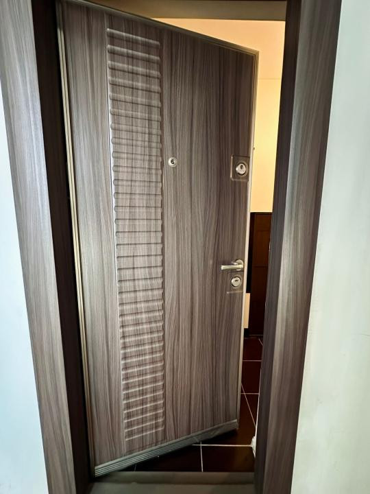 Apartament cu 3 camere, 58 mp, balcon, zona Eroilor