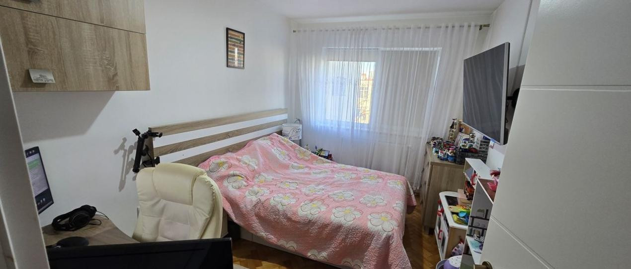 Apartament la cheie cu 3 camere, 63 mp, Garaj, zona Grigore Alexandrescu