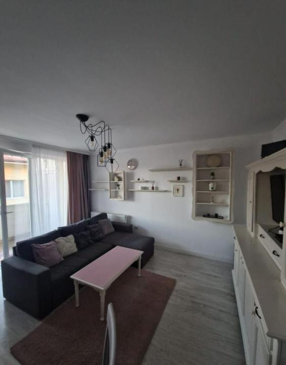 Apartament 3 camere de închiriat – 68 mp – Parcare inclusă 