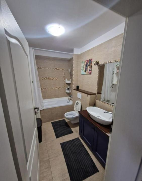 Apartament 3 camere de închiriat – 68 mp – Parcare inclusă 