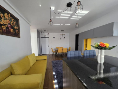 Apartament deosebit 3 camere Floresti-PRIMA INCHIRIERE