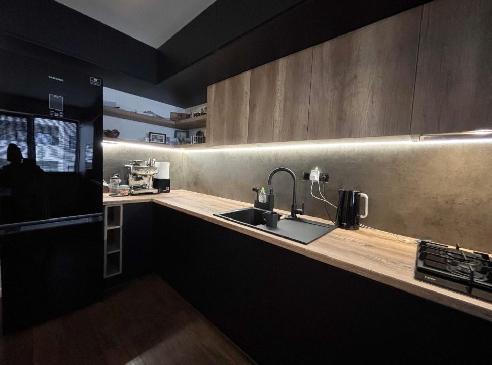 Apartament 3 camere, 2 bai, 2 balcoane, parcare, zona Subcetate