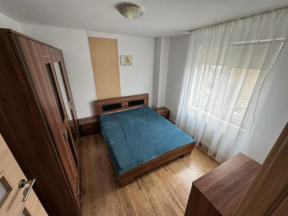 Apartament 2 camere, 42 mp, etaj intermediar, zona Pieței Hermes