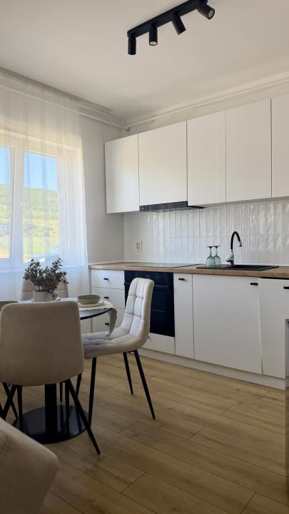 Apartament la cheie -2 camereIFlorești, bloc nou IParter înalt