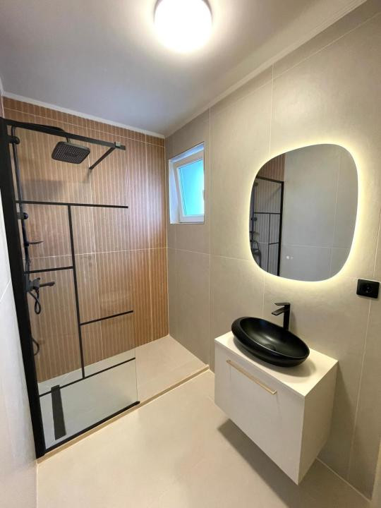 Aparament 3 camere , 2 bai , 70 mp , Cetatii ( KIK)