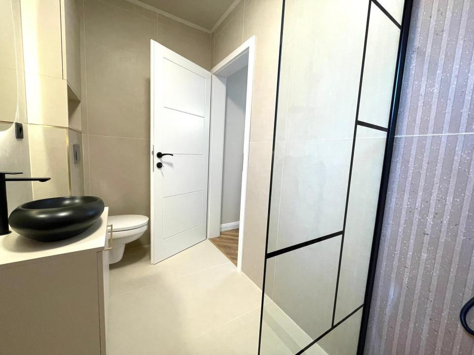 Aparament 3 camere , 2 bai , 70 mp , Cetatii ( KIK)