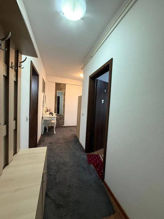 Apartament in zona Parcul Poligon,parcare,parter inalt