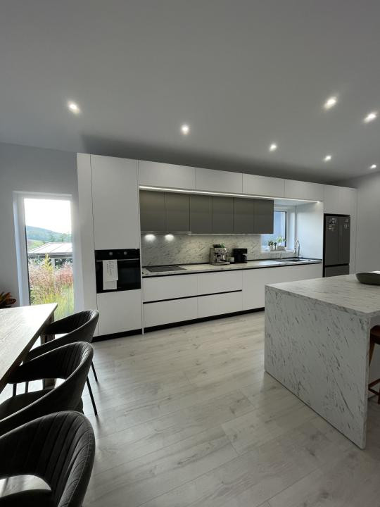 Casă individuală, 180 mp utili, 543 mp teren, ultrafinisată, zona Terra Gardens