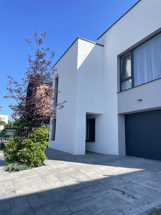 Casă individuală, 180 mp utili, 543 mp teren, ultrafinisată, zona Terra Gardens