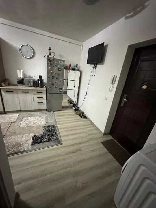 Apartament in zona  Eroilor,etaj intermediar 