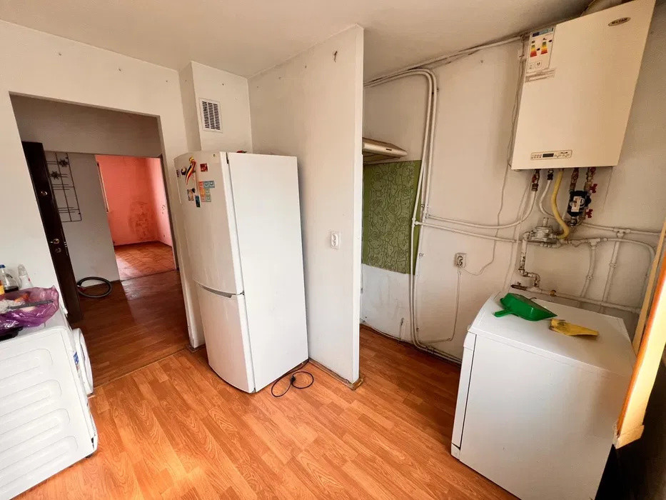 Apartament cu 4 camere, decomandat, 80 mp, zona Grigore Alexandrescu