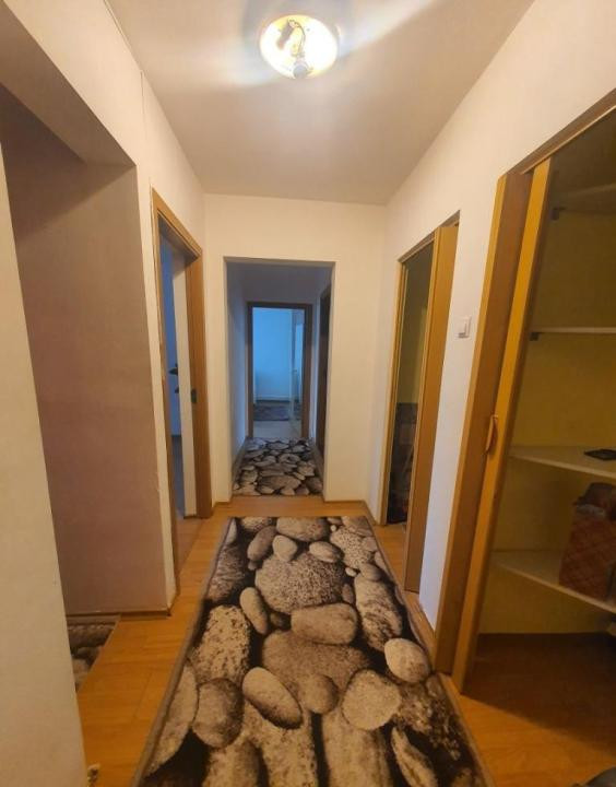 Apartament cu 2 camere, decomandat, 51 mp, Zona Mehedinti