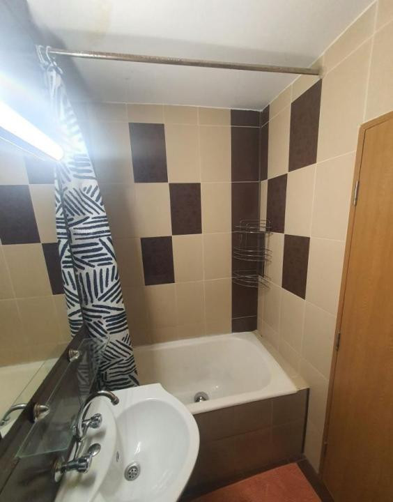 Apartament cu 2 camere, decomandat, 51 mp, Zona Mehedinti