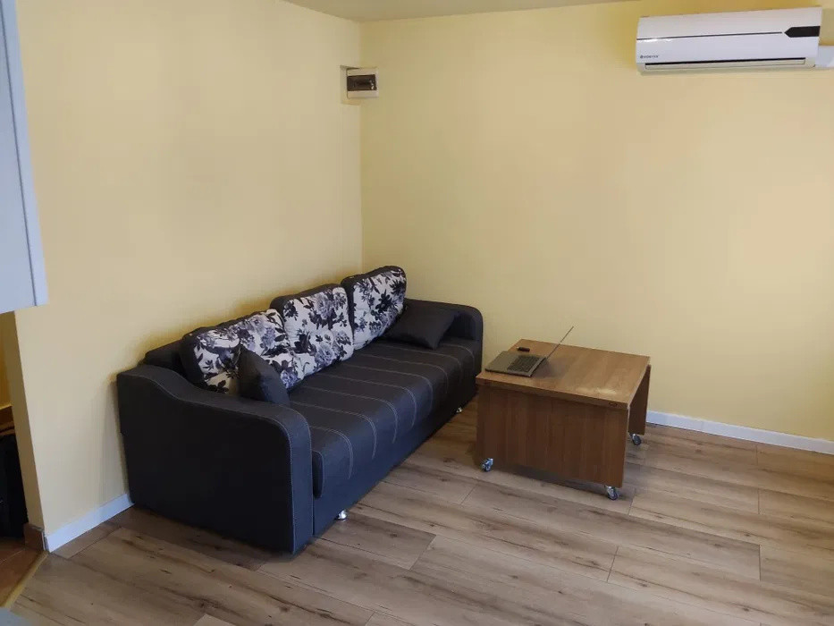 Apartament cu garaj individual de 27 mp, zona Stejarului