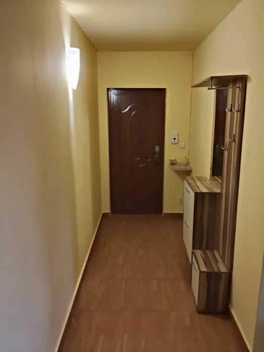Apartament cu garaj individual de 27 mp, zona Stejarului