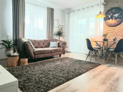 Apartament cu 3 camere, 62,15 mp, balcon, zona Cetatii
