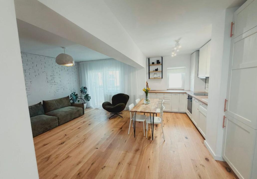 Apartament ultrafinisat, cu 3 camere, Manastur, Calea Floresti