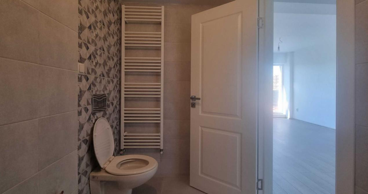 Apartament 1 Cameră, parcare subterană, balcon 8 mp, zona Petrom