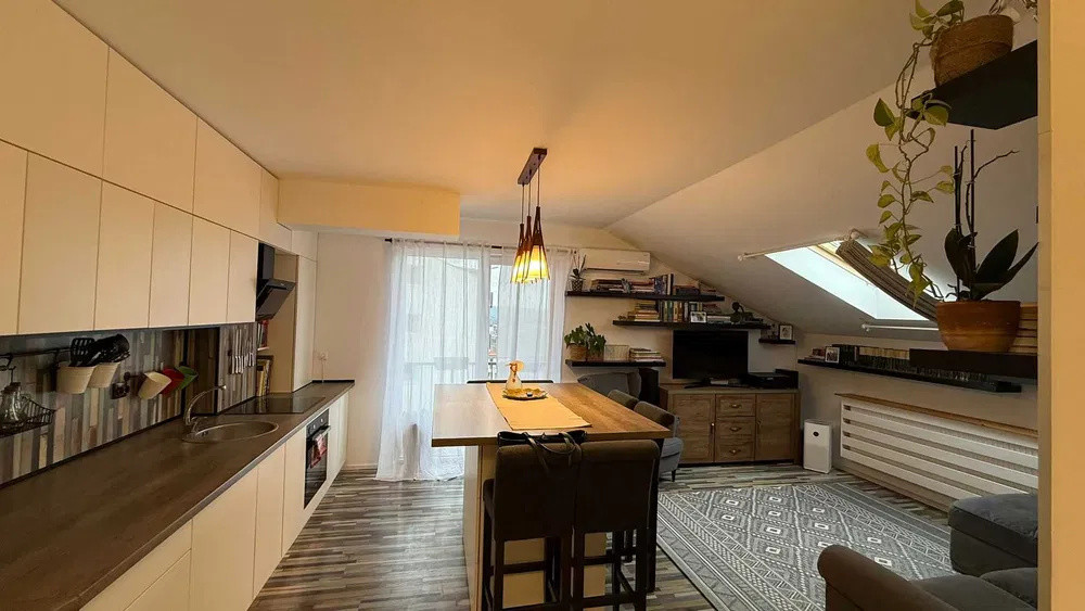 Apartament la cheie cu 2 camere, 52 mp, parcare, bloc nou, zona Edgar Quinet