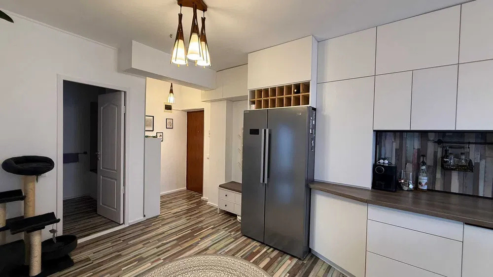 Apartament la cheie cu 2 camere, 52 mp, parcare, bloc nou, zona Edgar Quinet