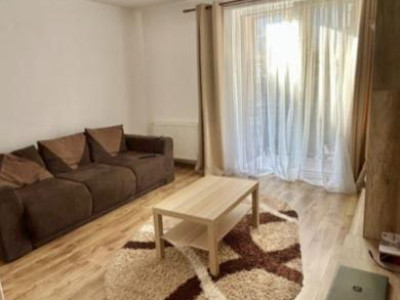 Apartament cu 2 camere, decomandat, 2 balcoane, zona Porii