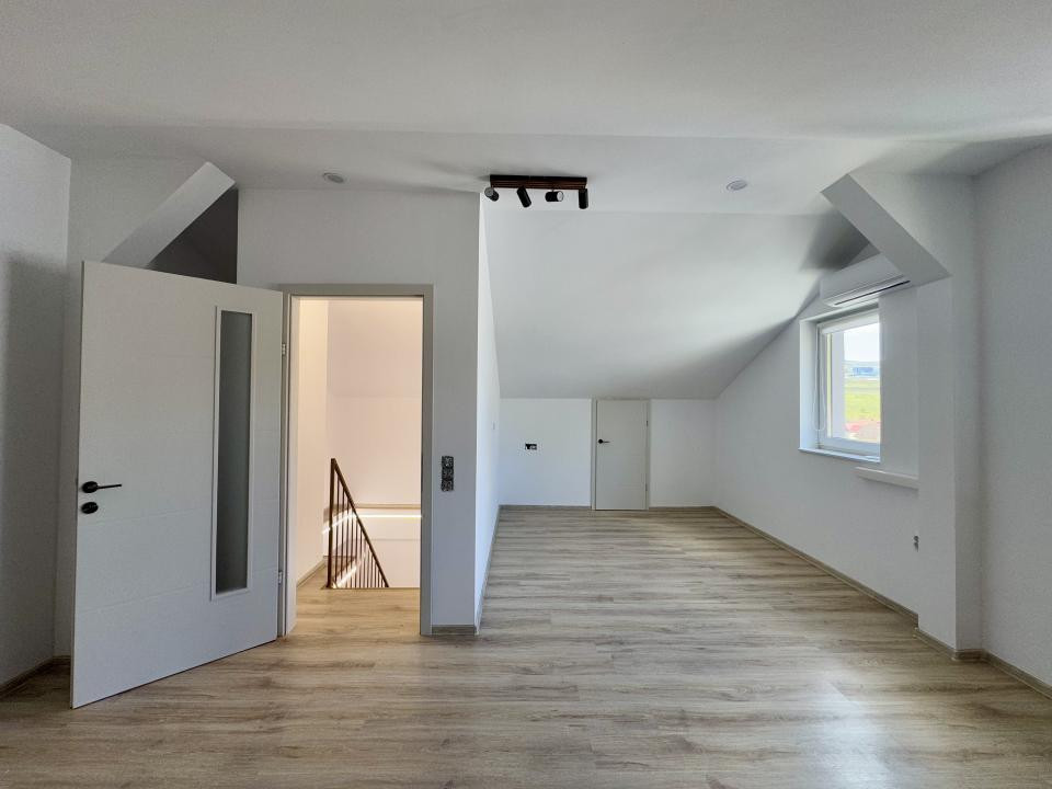 Casă tip duplex, prima închiriere, 145 mp, PETFRIENDLY, zona Oașului