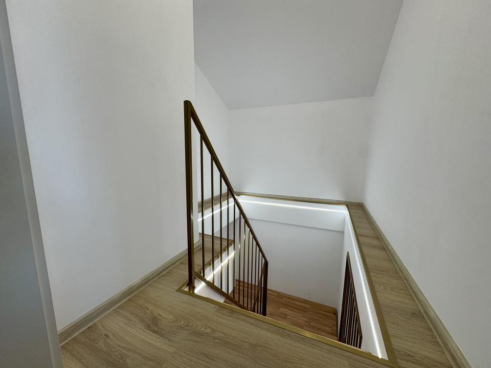 Casă tip duplex, prima închiriere, 145 mp, PETFRIENDLY, zona Oașului