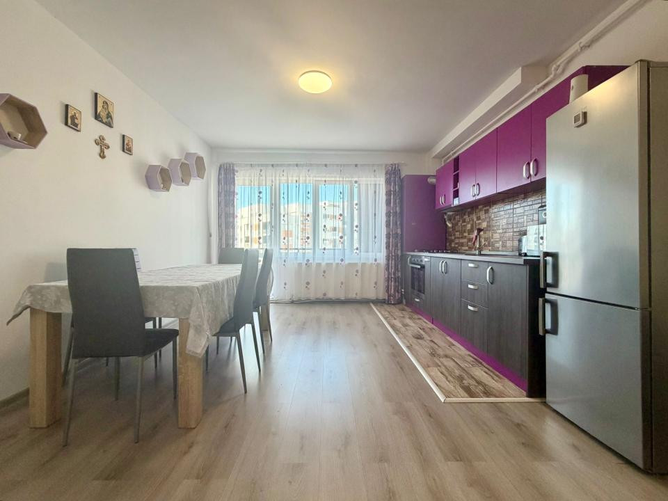 Apartament cu 2 camere, Baciu, Zona Petrom, 49 mp