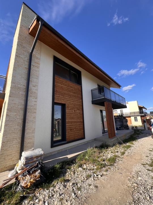 Casa individuala , 120 mp , teren 530 mp, Gilau 