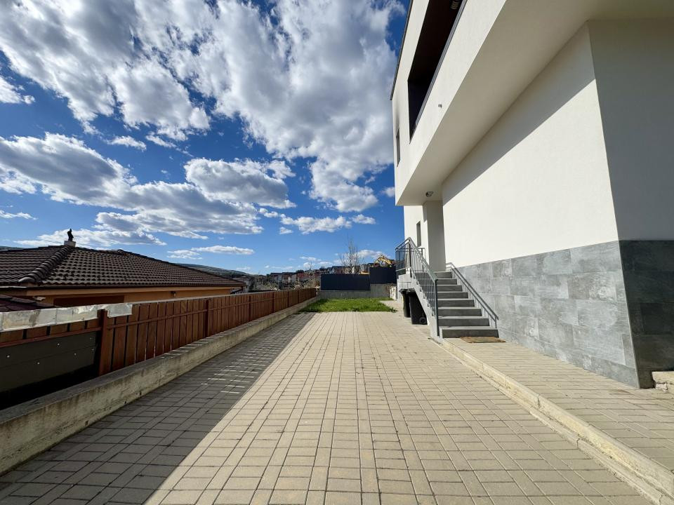 Casă tip duplex, 120 mp utili, teren 180 mp, PETFRIENDLY, zona Oașului