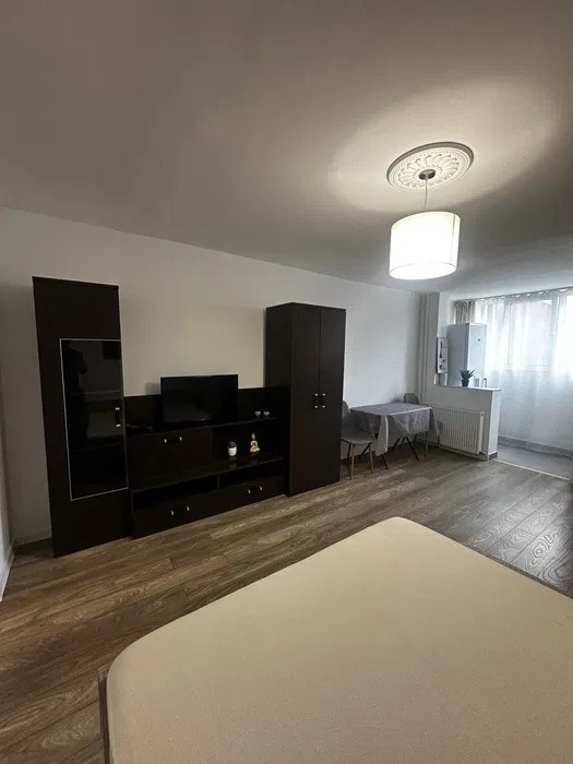 Garsonieră spațioasă 30 mp, complet utilată – Mărăști (Expo), locație excelentă!