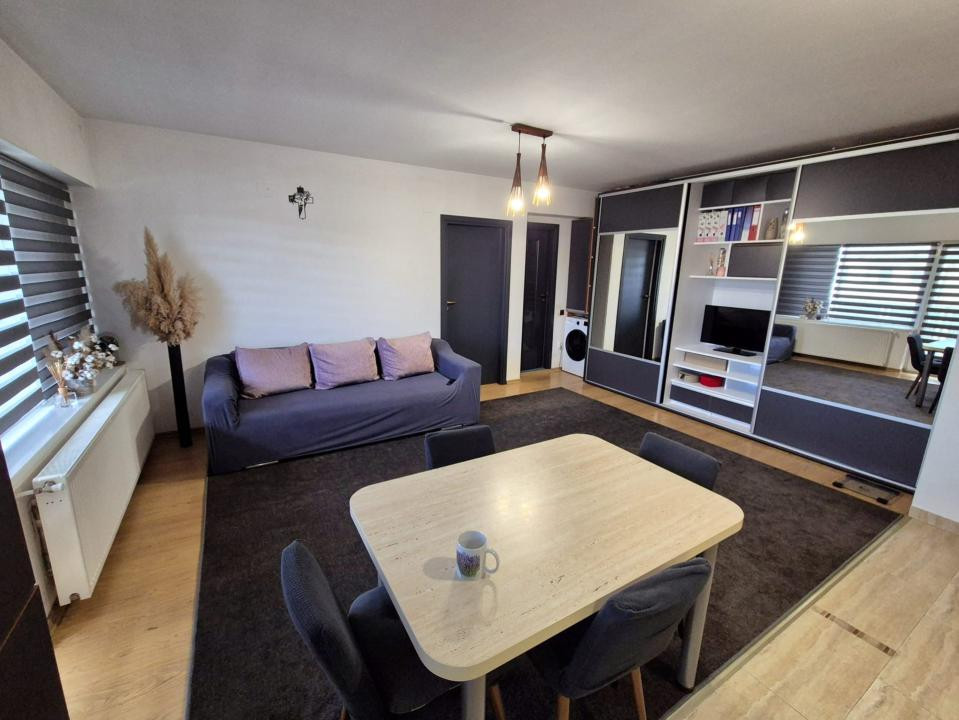 Apartament de 2 camere, 46,50 mp, parcare, Zona Eroilor 