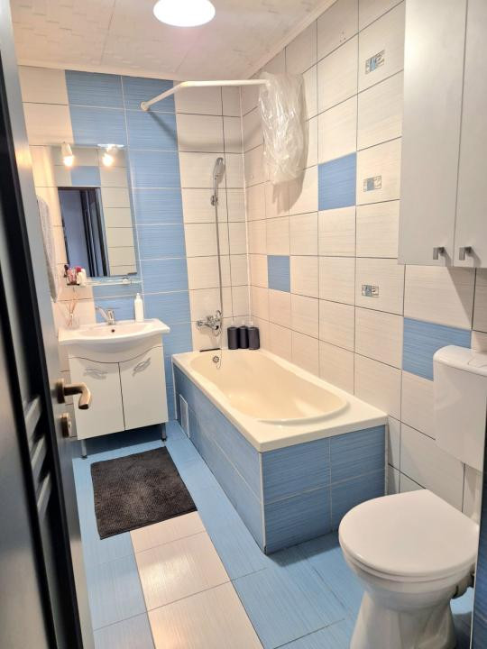 Apartament de 2 camere, 46,50 mp, parcare, Zona Eroilor 