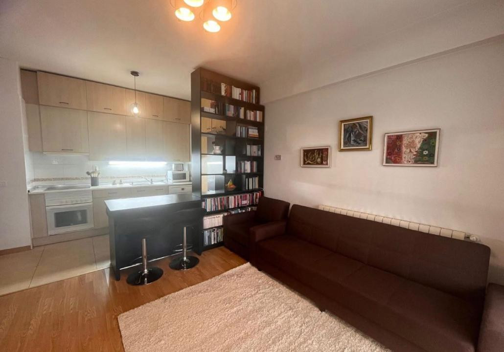 Apartament cu 3 camere,boxa si parcare subterana,zona Iulius Mall